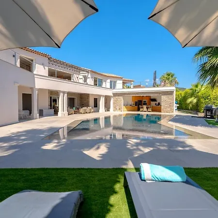 Villa Magnificent Villa, Heated Pool, Air Cond, Sea View Sainte-Maxime