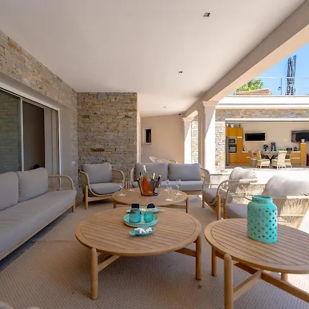 Magnificent Villa, Heated Pool, Air Cond, Sea View Sainte-Maxime